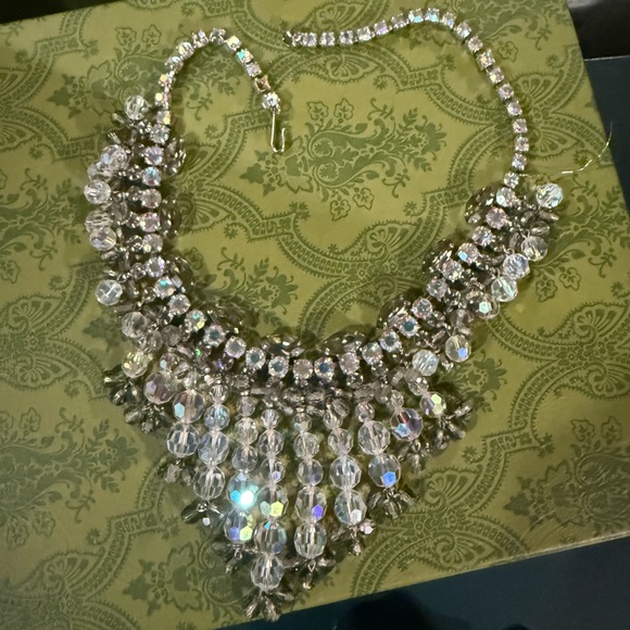 The MOST AMAZING piece of Vintage costume Jewelry ever. - Picture 3 of 15